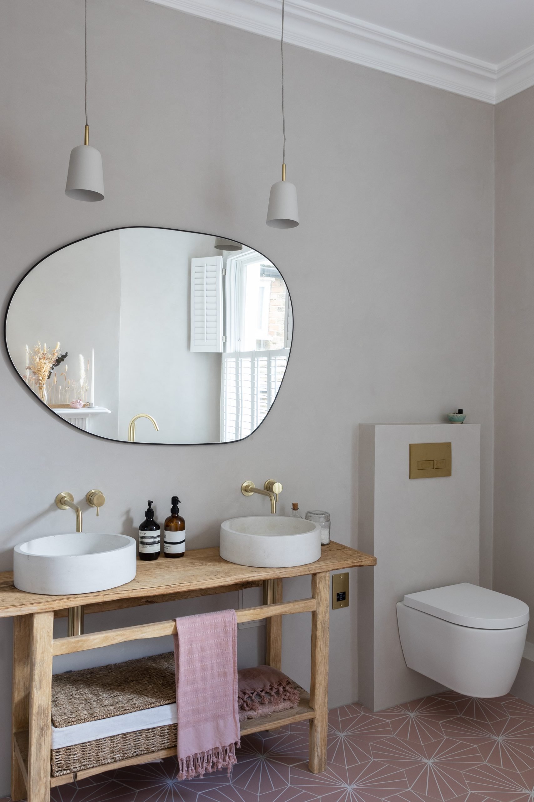 microcement-bathroom-c-ferri-interiors-london_KELMSCOTT ROAD-14 Microcement bathroom by C Ferri Interiors, London