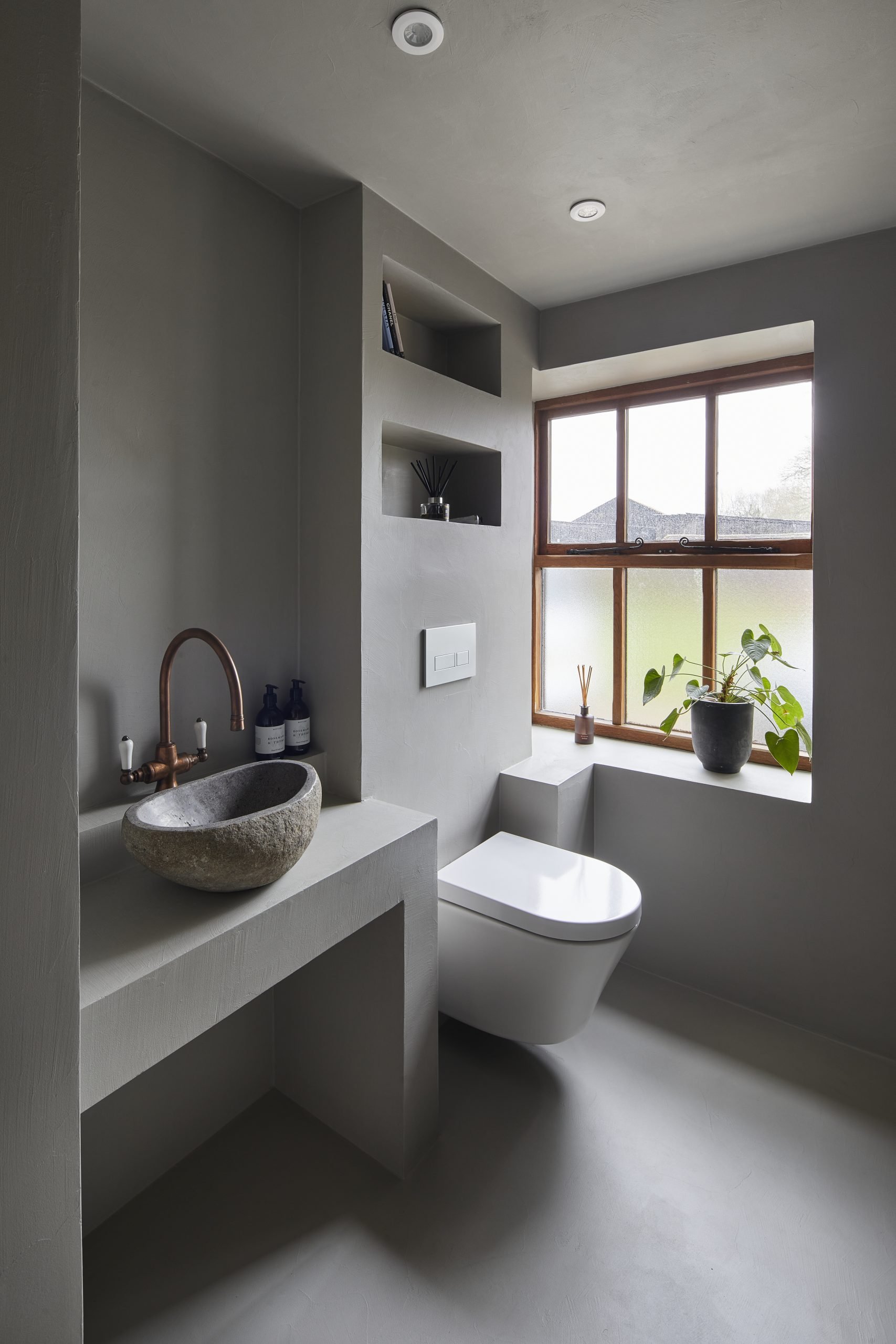 microcement-bathroom-edenbridge-c-ferri-interiors-london__A7A0100 Microcement bathroom, Edenbridge by C Ferri Interiors, London